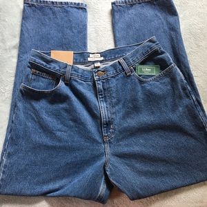 LL BEAN JEANS NWT. SIZE 16